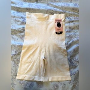 3 pieces, brand new Shapermint shape wear